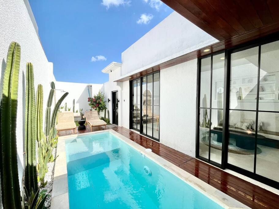 2Br Villa The Three Cactuses Stylish Mediteranian 5Mins To Sanur Beach Kültér fotó